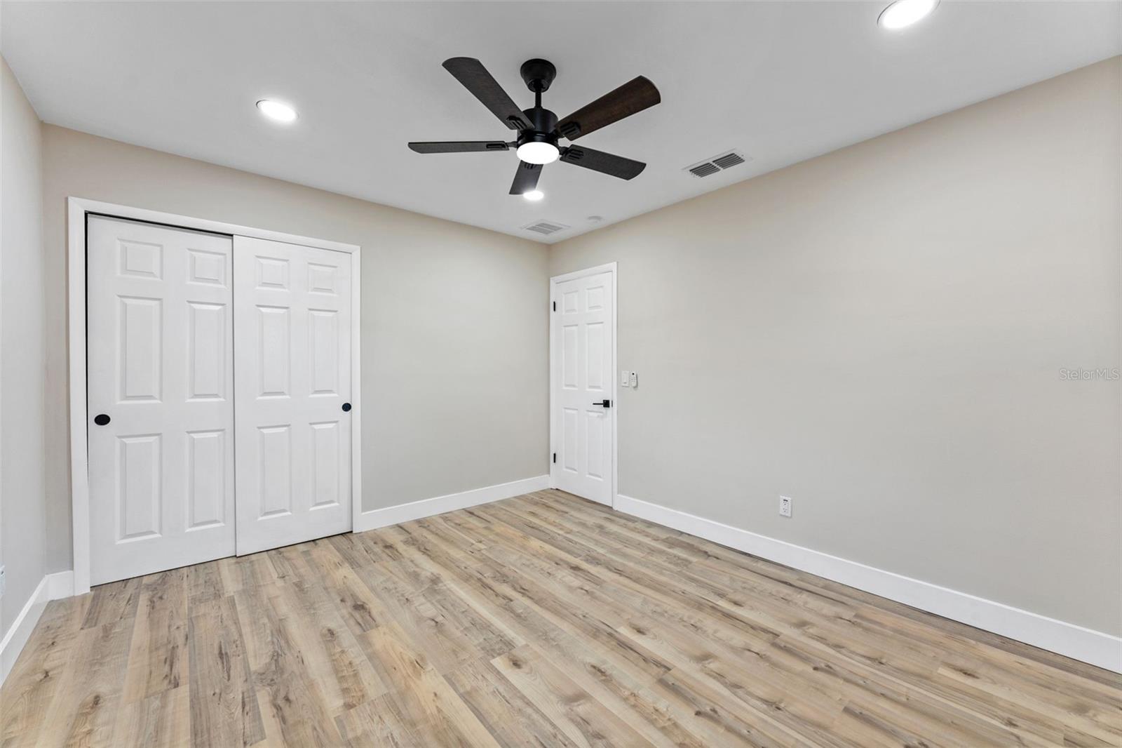 LAWTONS 1ST ADD - Residential