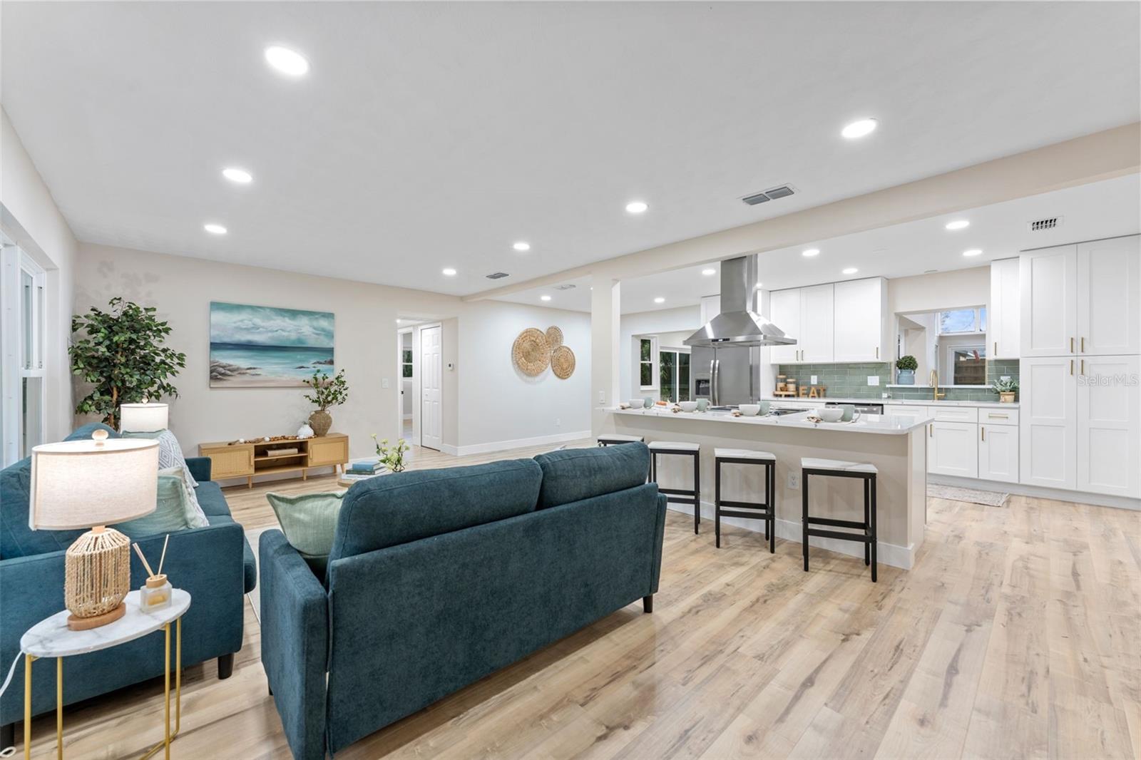 LAWTONS 1ST ADD - Residential