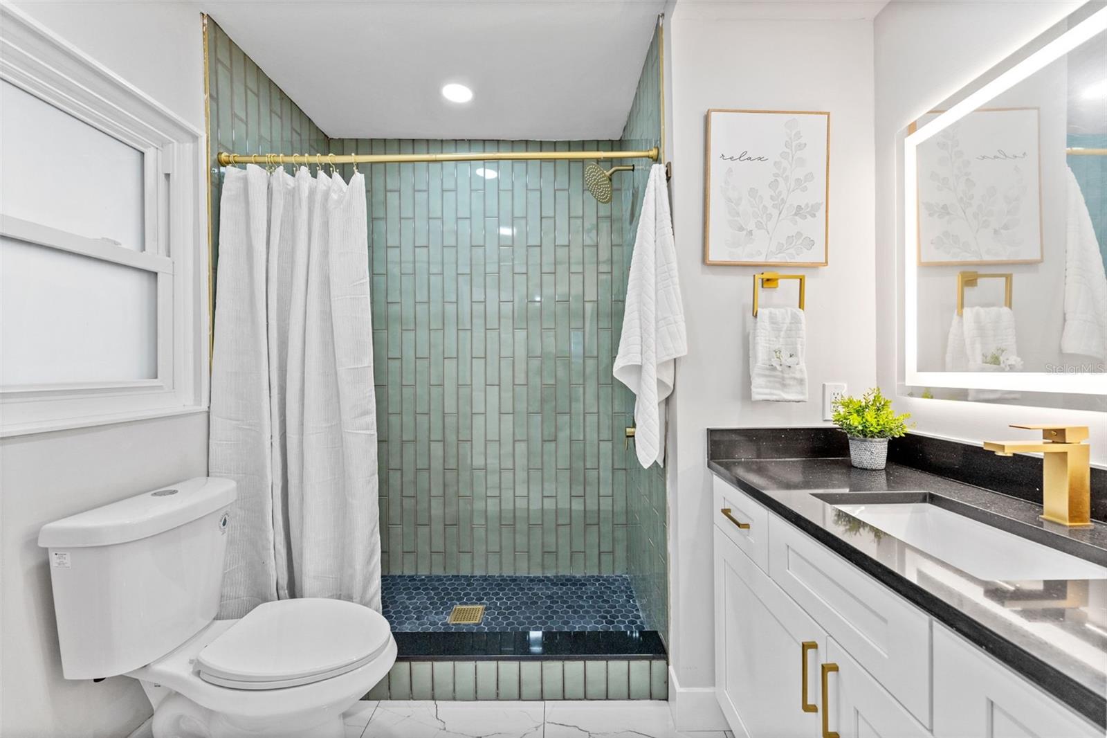 LAWTONS 1ST ADD - Residential