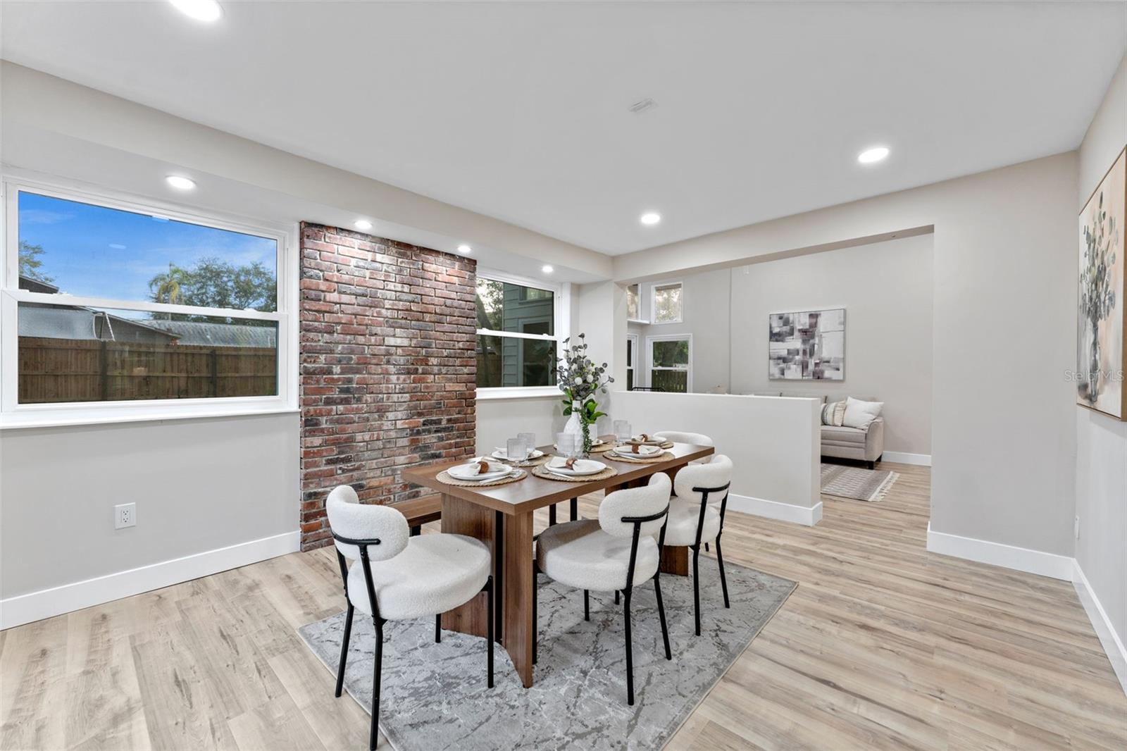 LAWTONS 1ST ADD - Residential