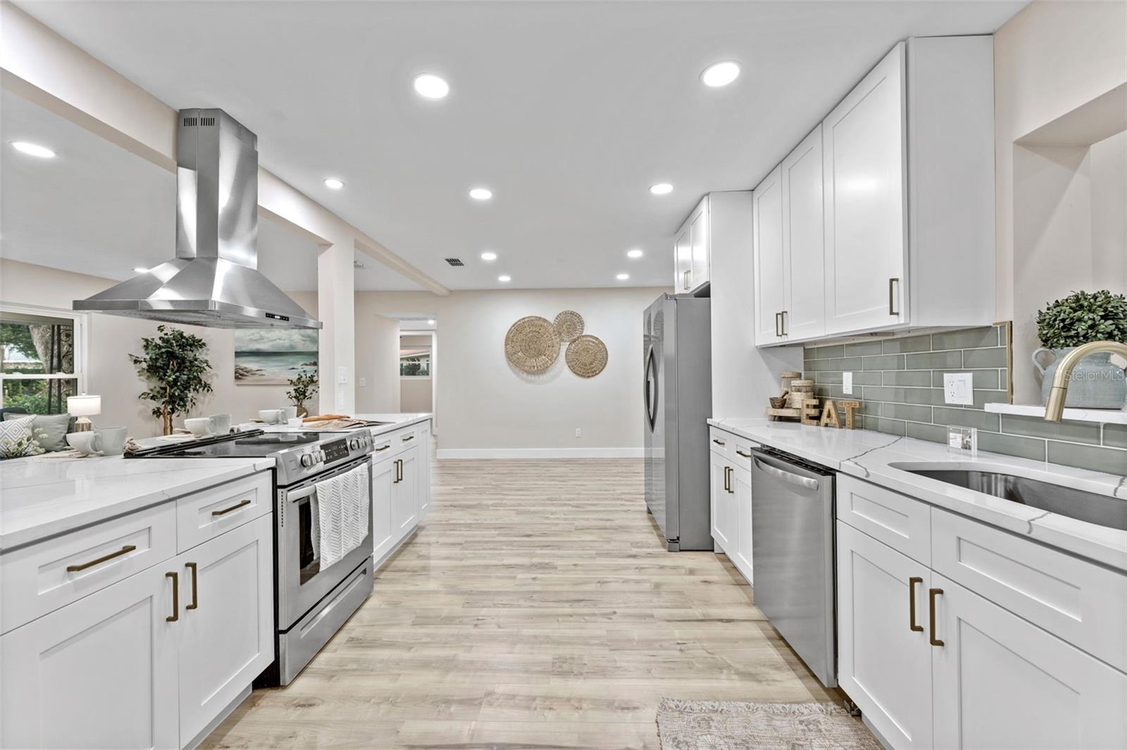 LAWTONS 1ST ADD - Residential