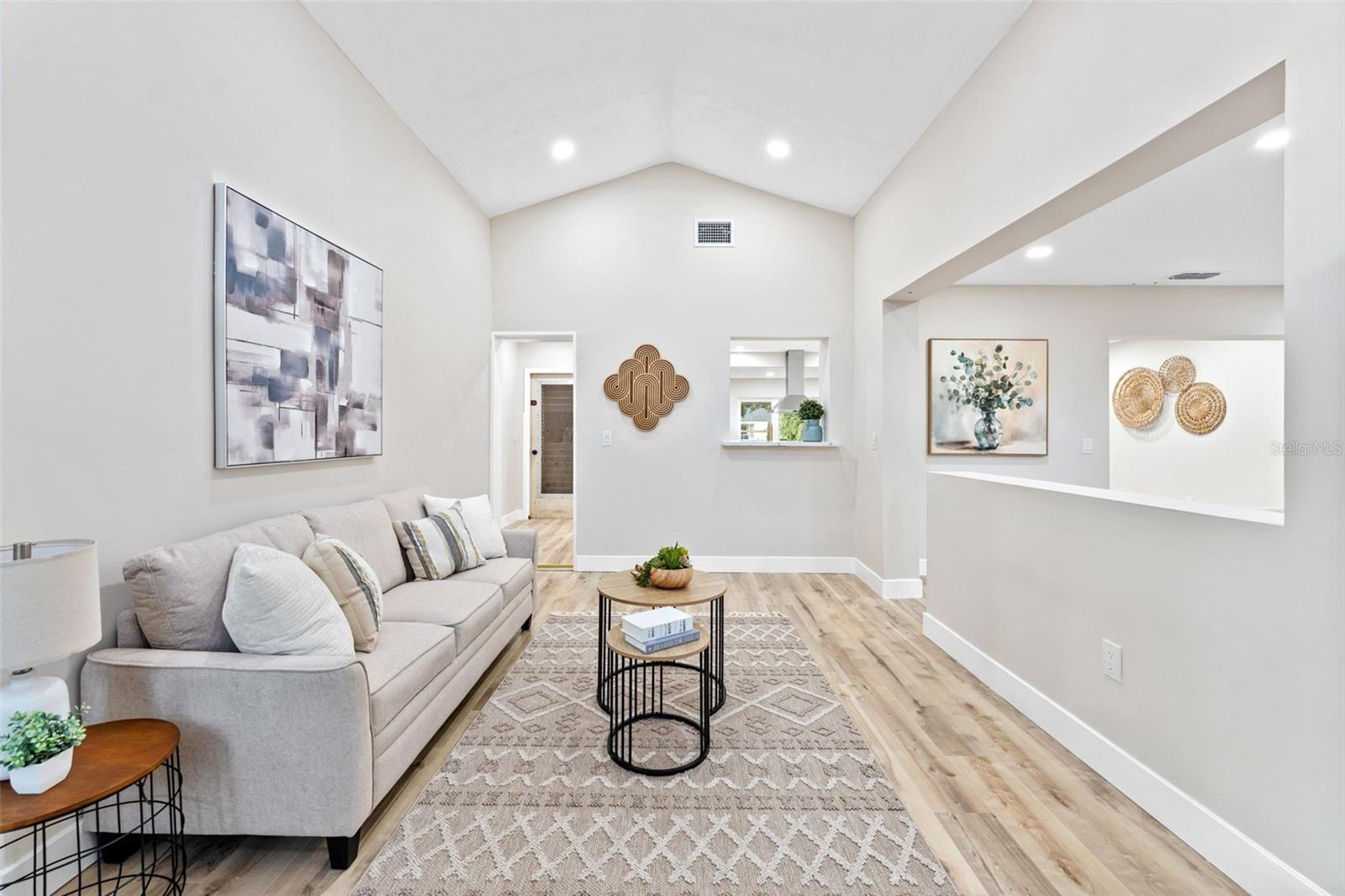 LAWTONS 1ST ADD - Residential