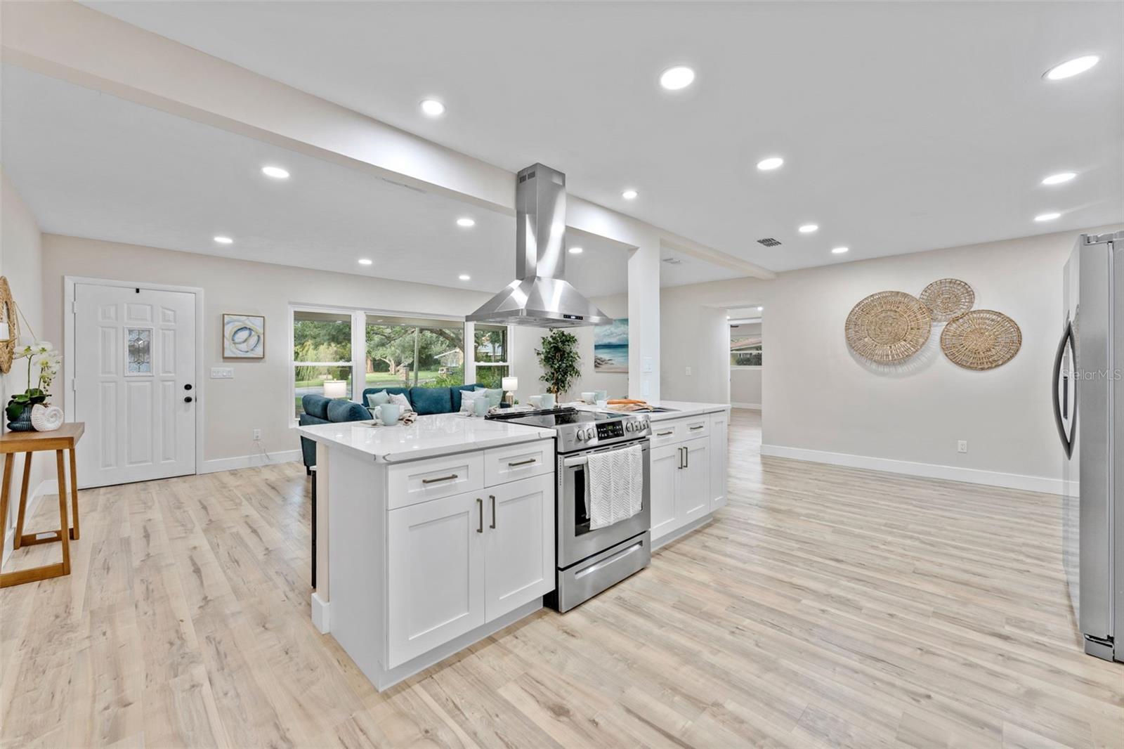 LAWTONS 1ST ADD - Residential