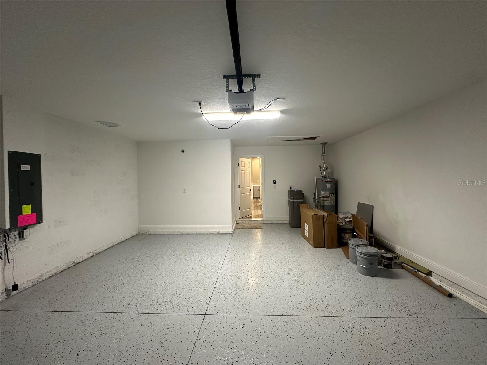 CROSSWIND POINT PH I - Residential Lease