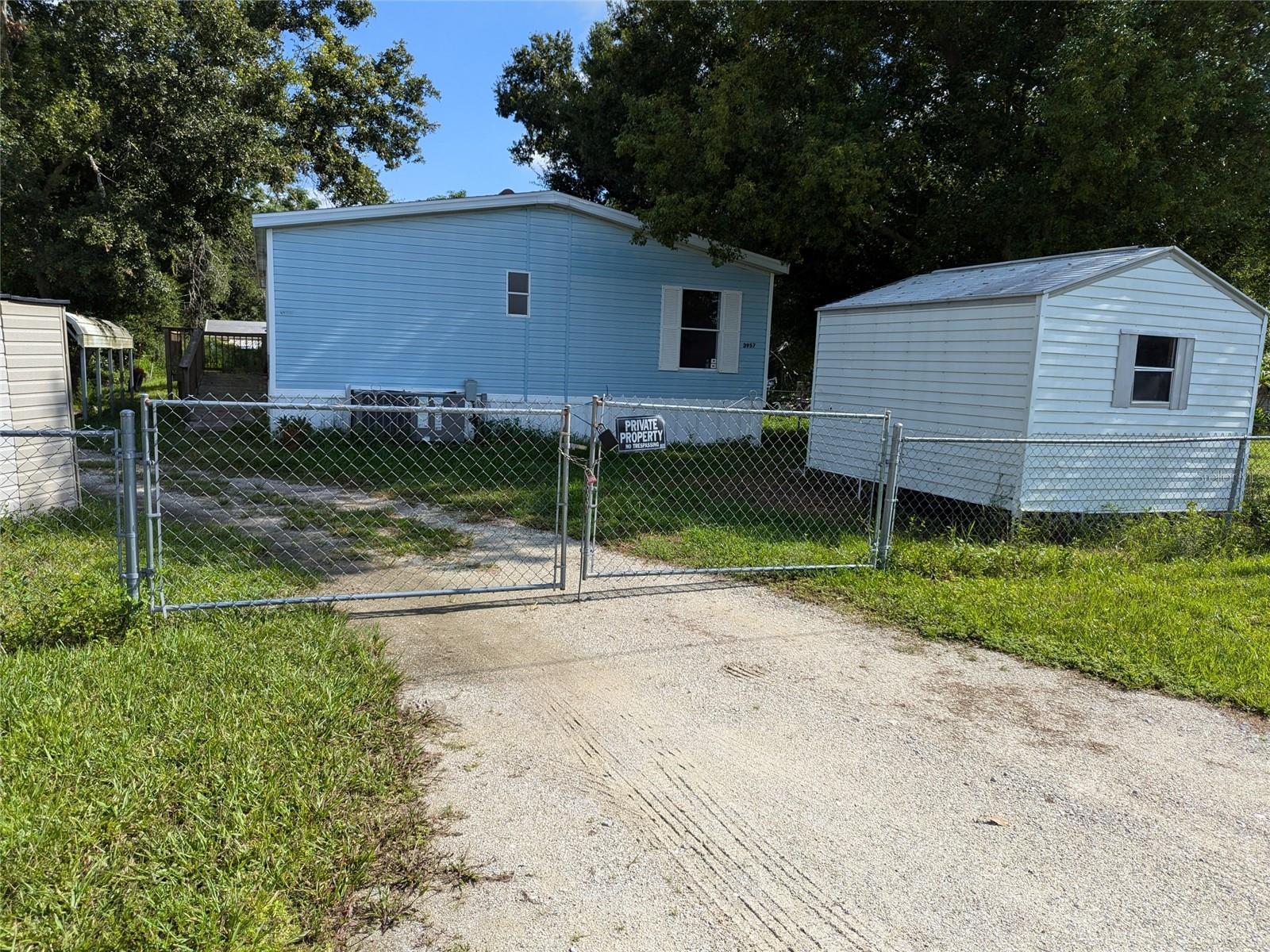 Photo 8 of 39 of 3957 NW KNOLLWOOD DRIVE mobile home