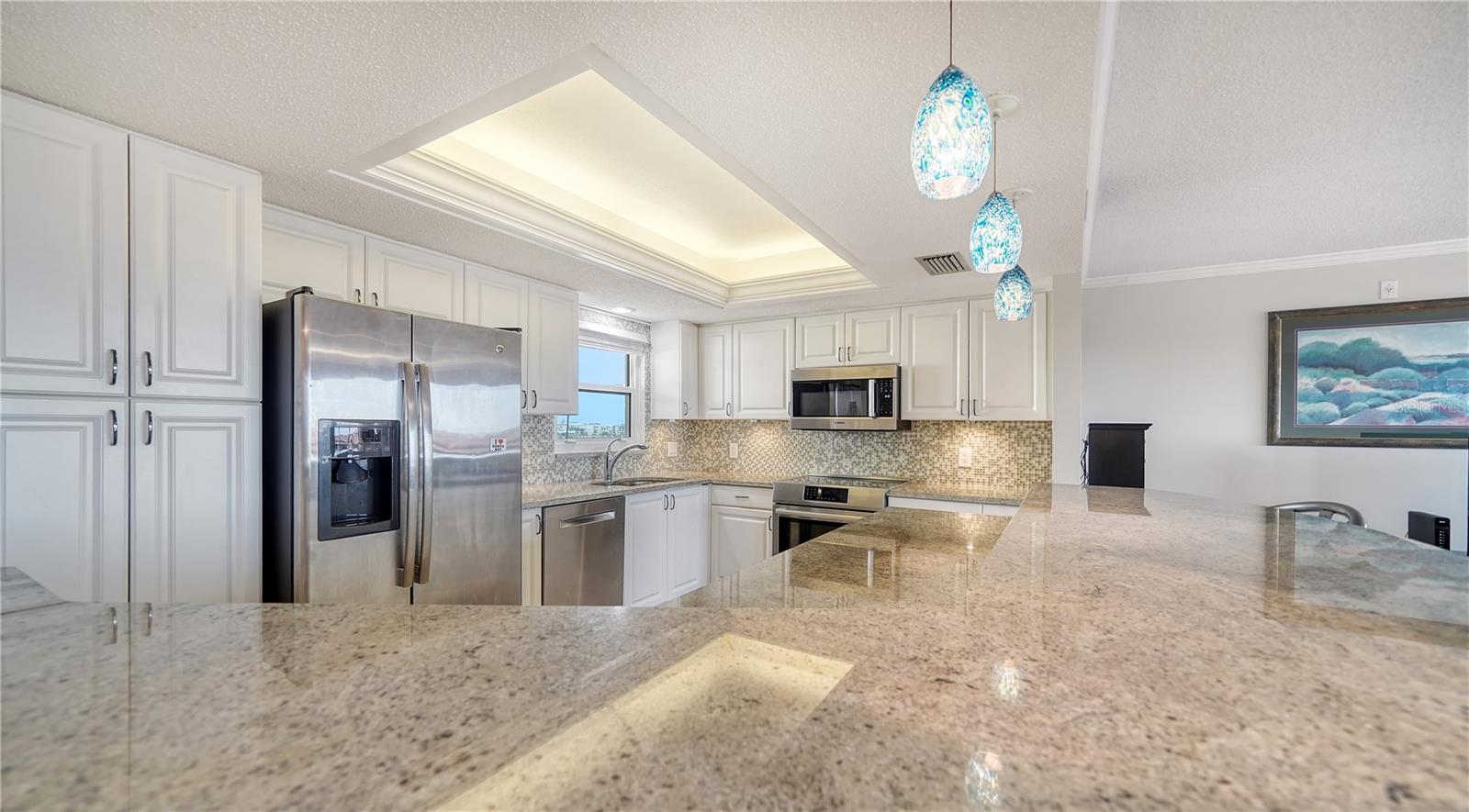 SIESTA HARBOR III - Residential