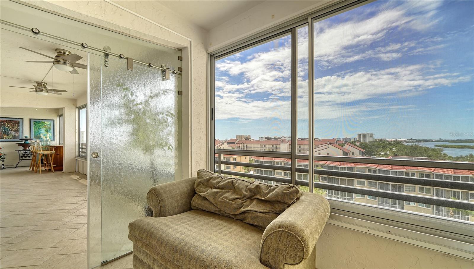 SIESTA HARBOR III - Residential