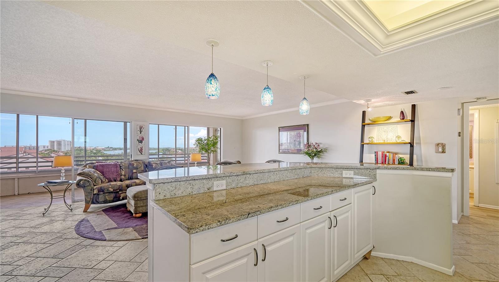 SIESTA HARBOR III - Residential