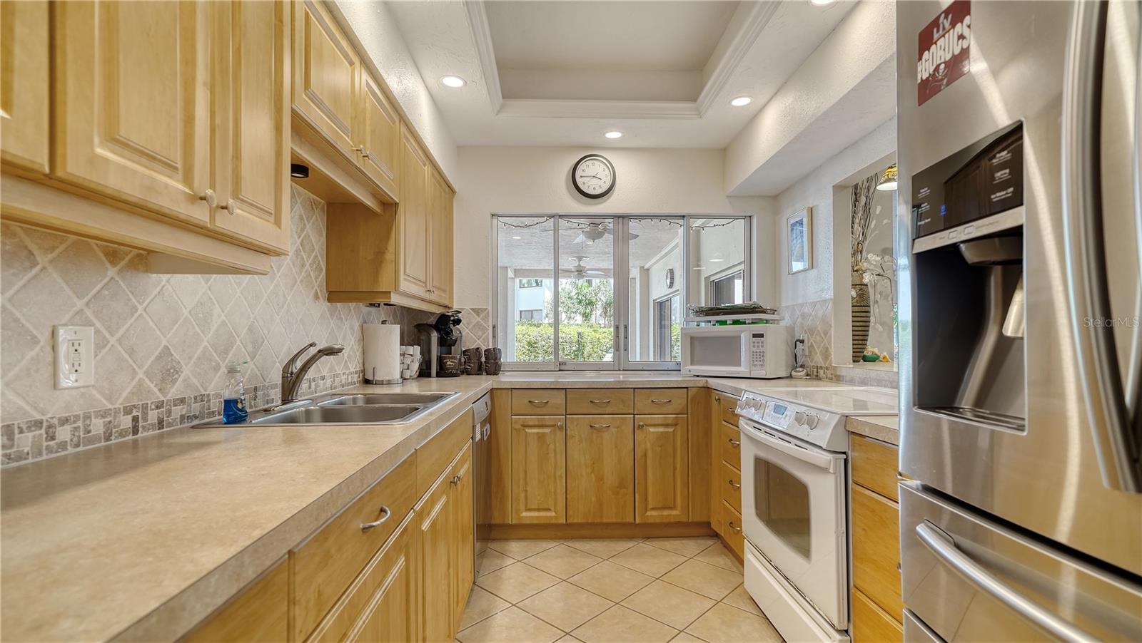 SIESTA HARBOR III - Residential