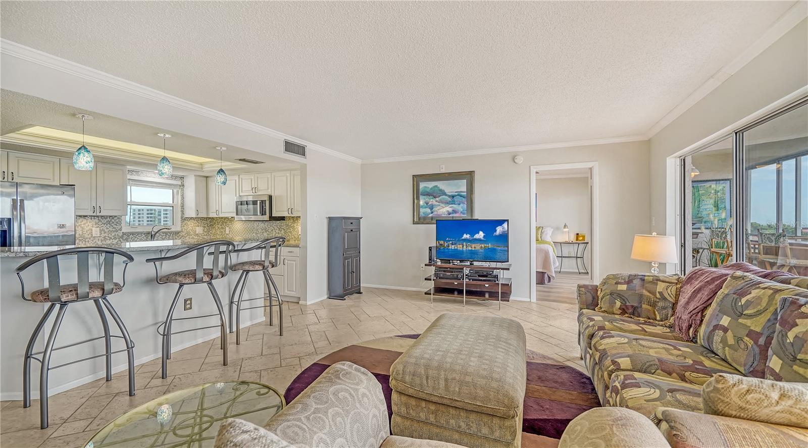 SIESTA HARBOR III - Residential