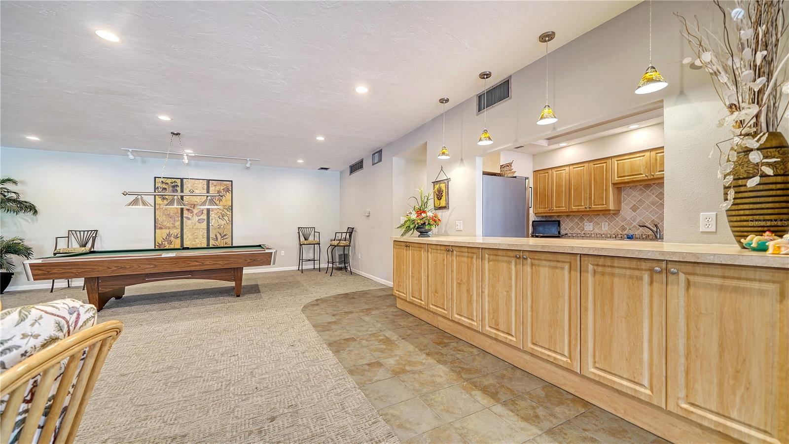 SIESTA HARBOR III - Residential