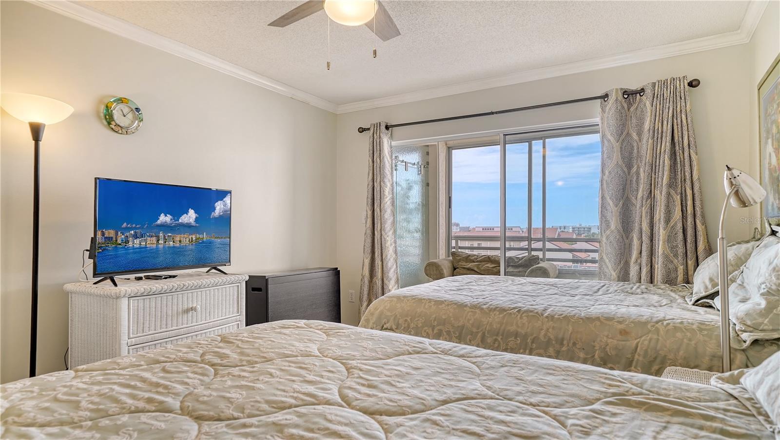 SIESTA HARBOR III - Residential