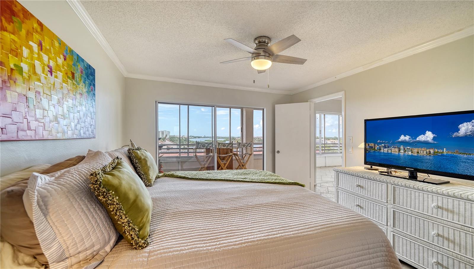 SIESTA HARBOR III - Residential