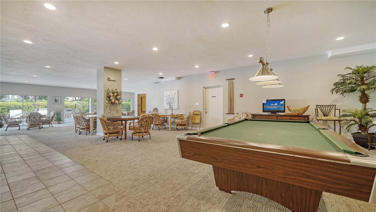 SIESTA HARBOR III - Residential