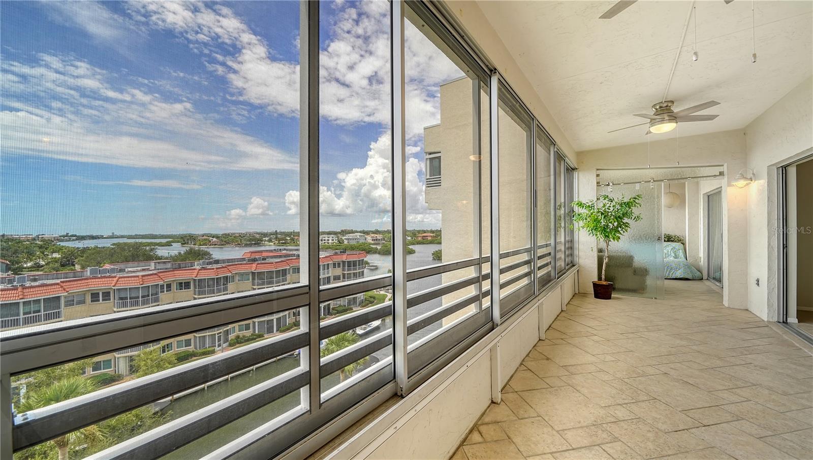 SIESTA HARBOR III - Residential