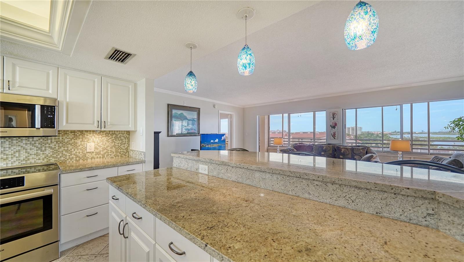 SIESTA HARBOR III - Residential