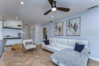 DAVIS ISLANDS PB10 PG52 TO 57 - Residential Lease