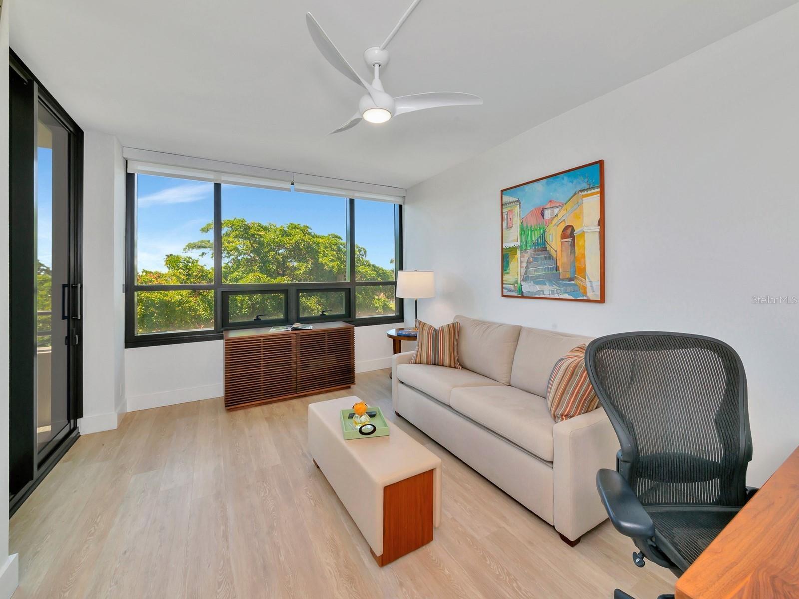 BAY PLAZA - Residential