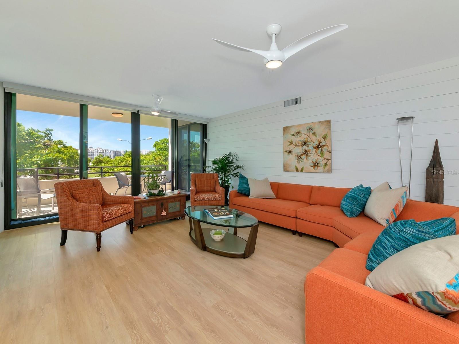 BAY PLAZA - Residential
