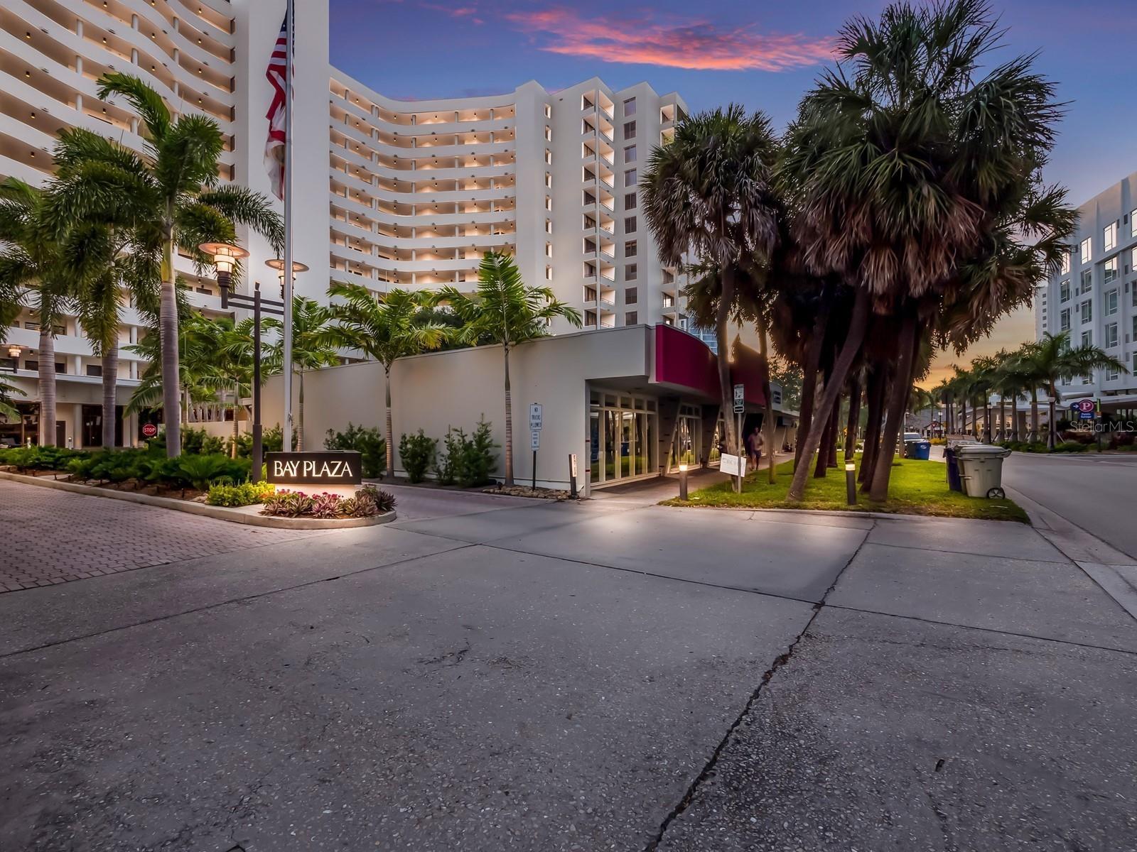 BAY PLAZA - Residential