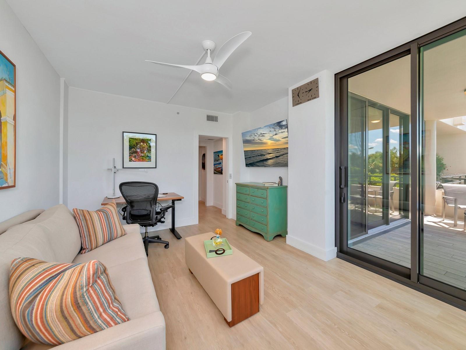 BAY PLAZA - Residential
