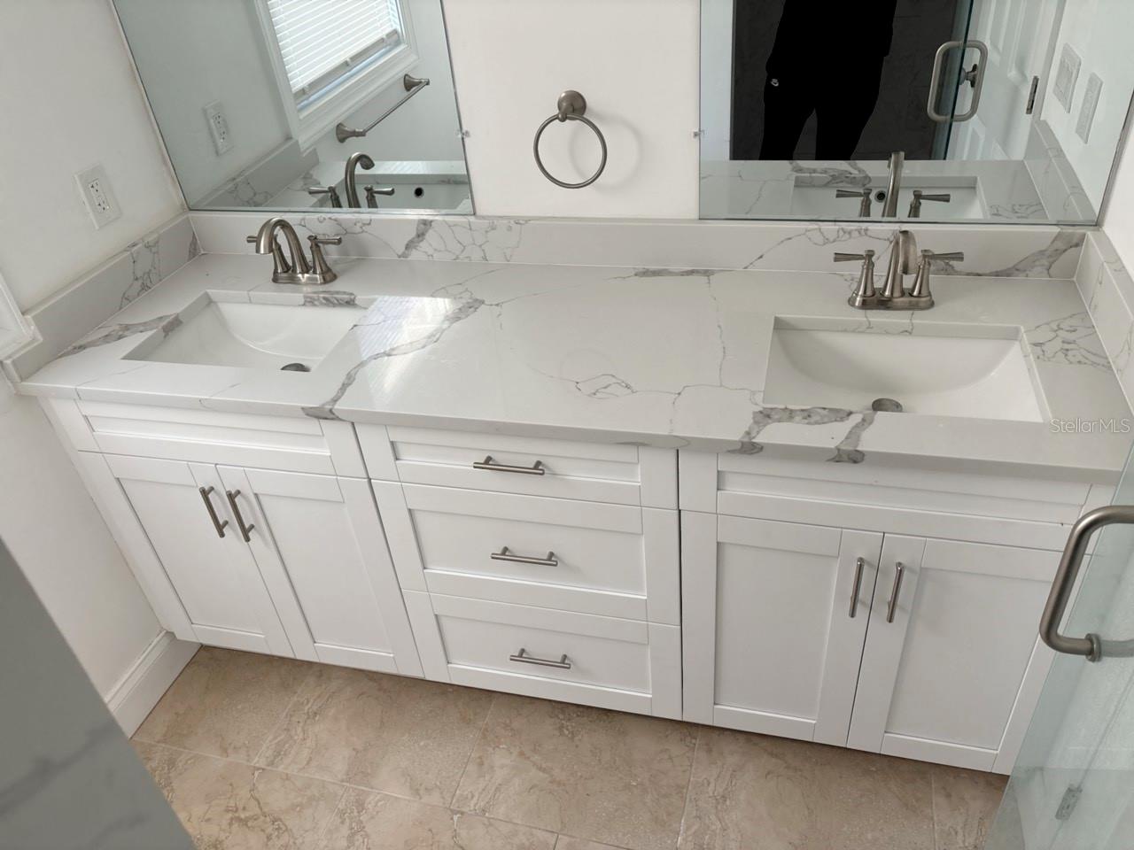 BAYNARD LEE JR 4 - Residential