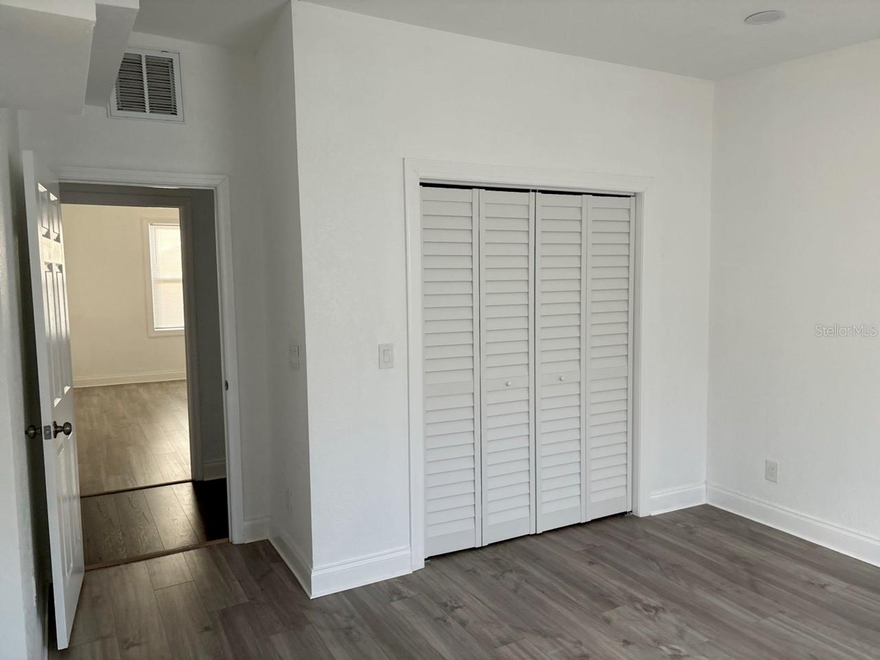 BAYNARD LEE JR 4 - Residential