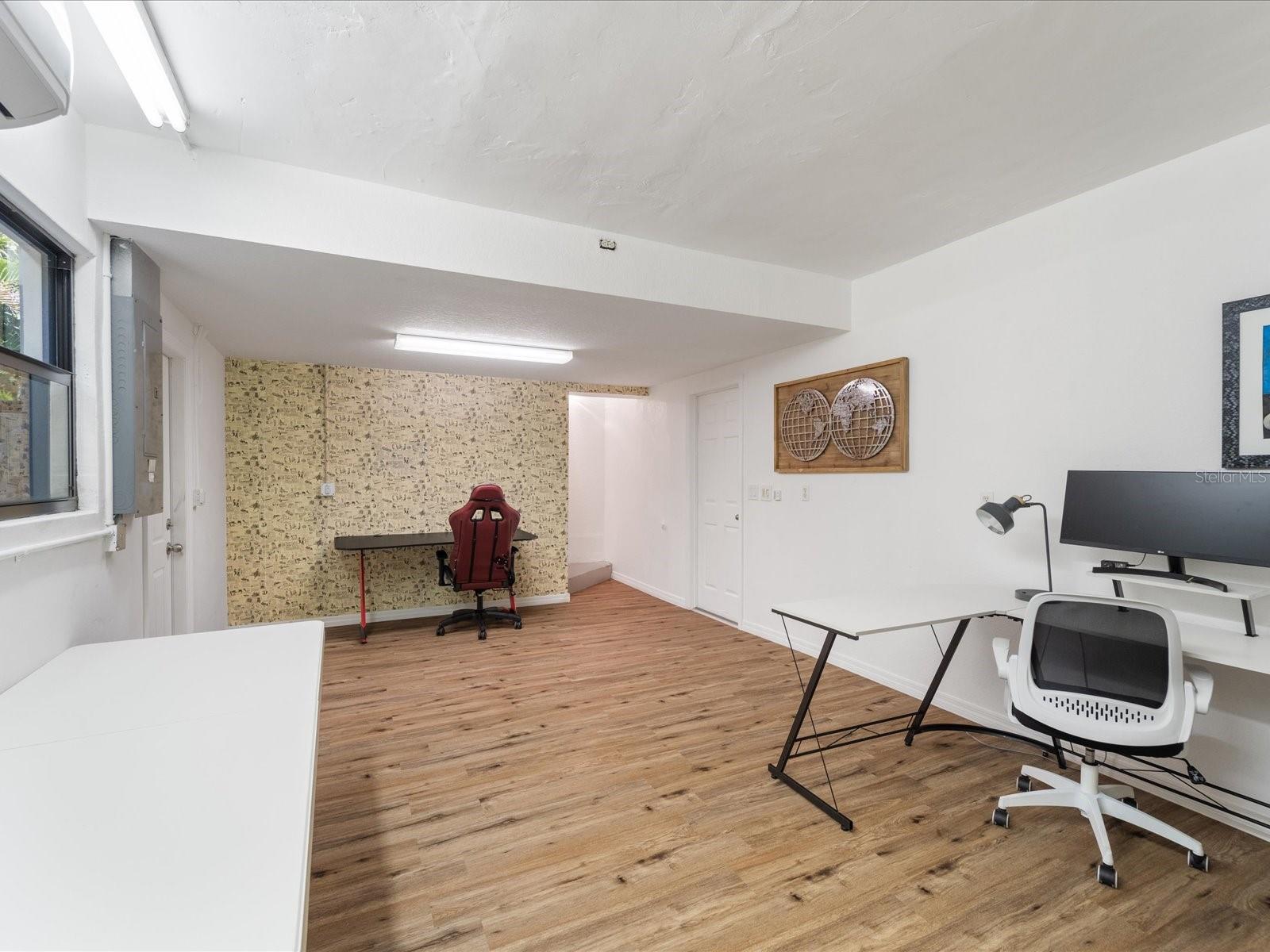 ROTONDA WEST PINE VALLEY - Residential