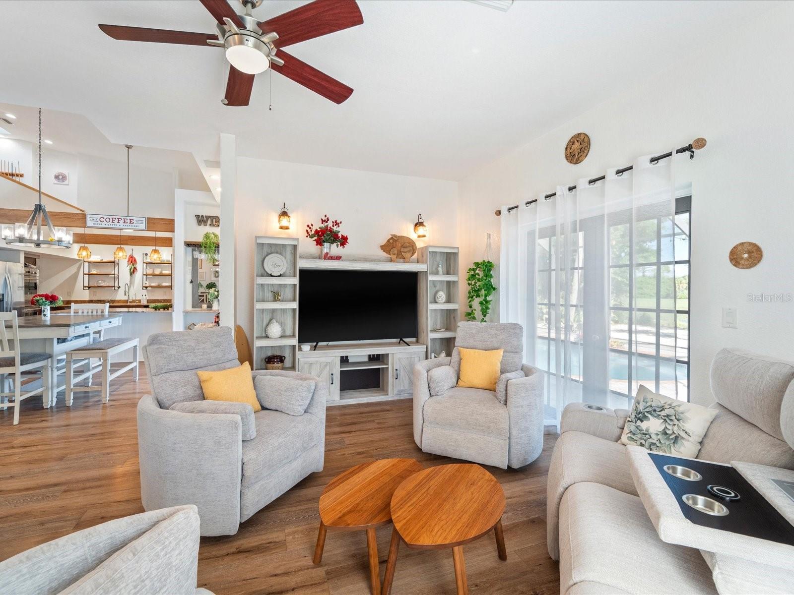 ROTONDA WEST PINE VALLEY - Residential