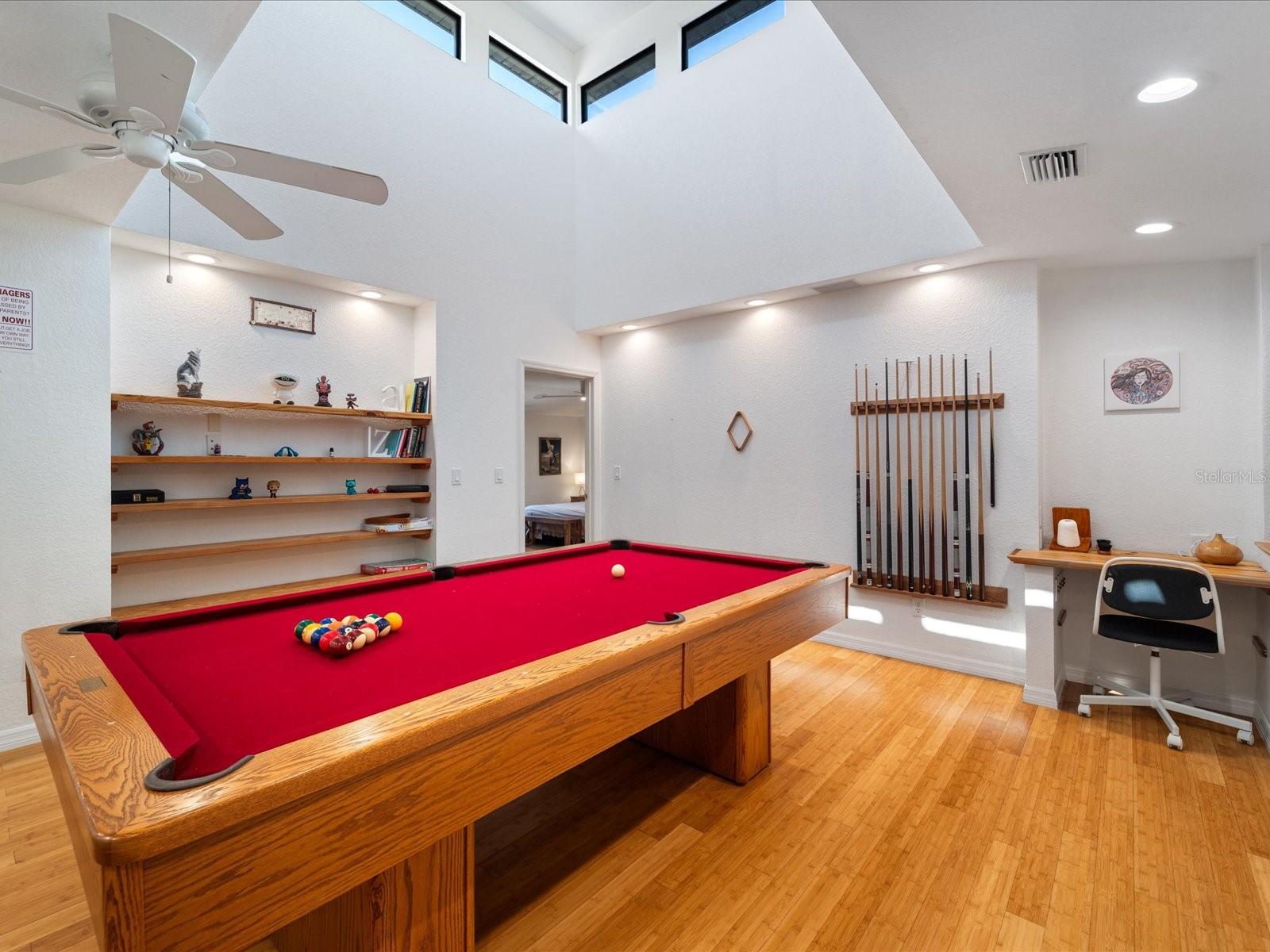 ROTONDA WEST PINE VALLEY - Residential