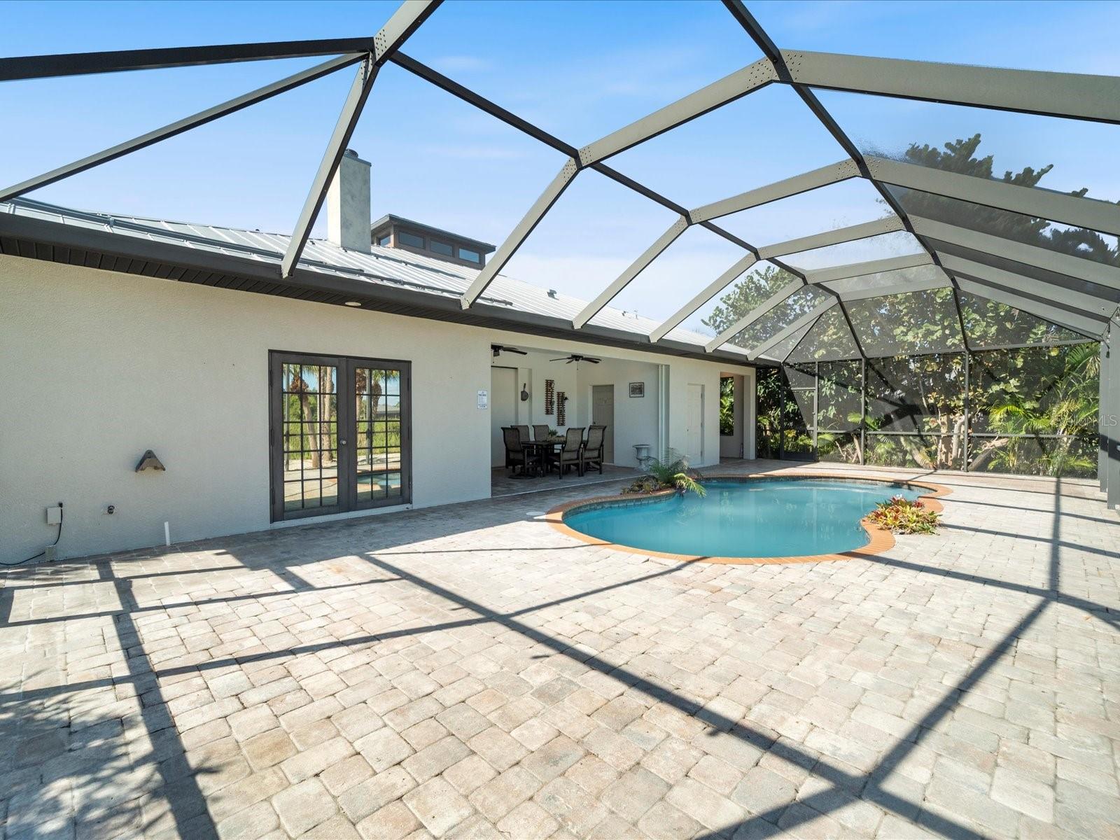 ROTONDA WEST PINE VALLEY - Residential