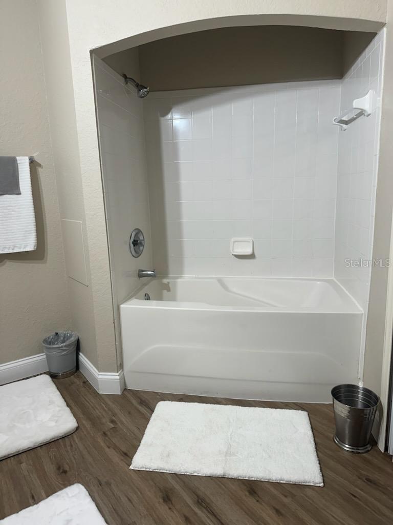 NOTTING HILL A CONDO - Residential