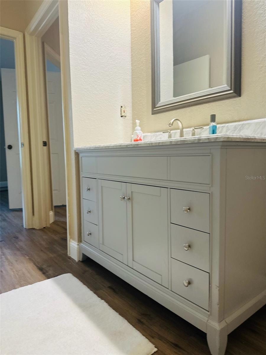 NOTTING HILL A CONDO - Residential