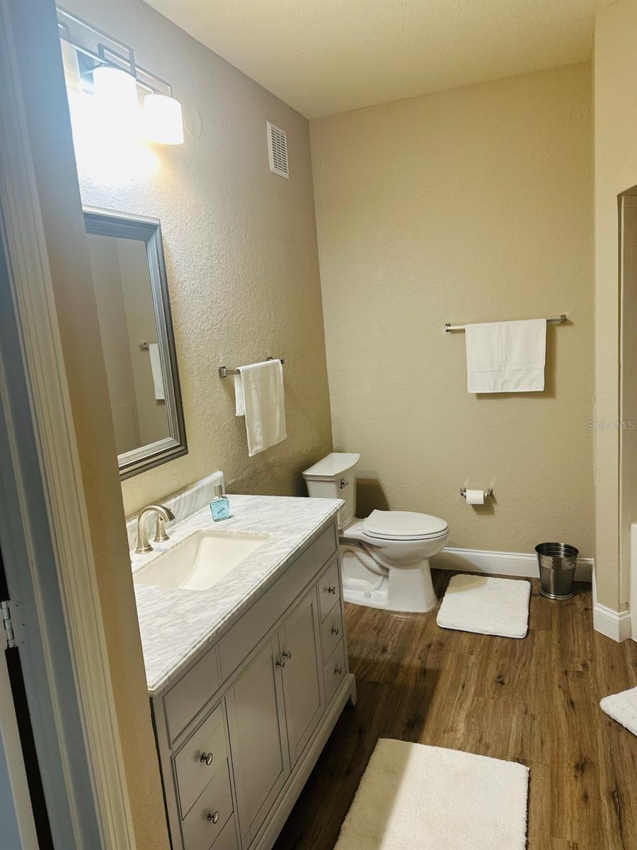 NOTTING HILL A CONDO - Residential