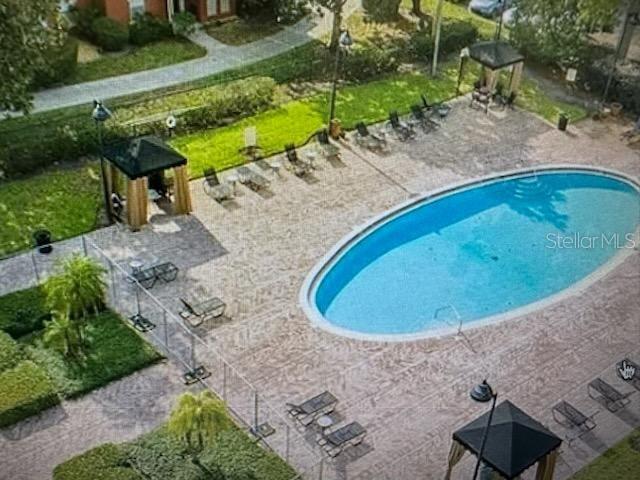 NOTTING HILL A CONDO - Residential