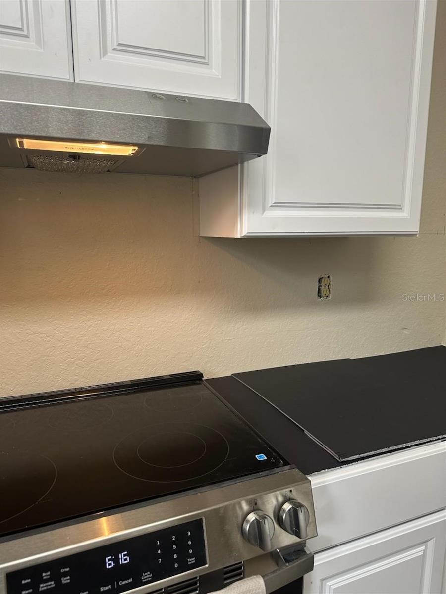 NOTTING HILL A CONDO - Residential