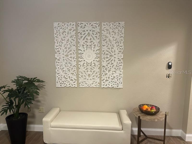 NOTTING HILL A CONDO - Residential