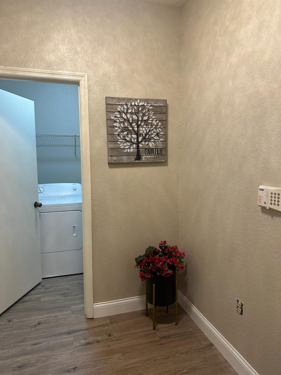 NOTTING HILL A CONDO - Residential