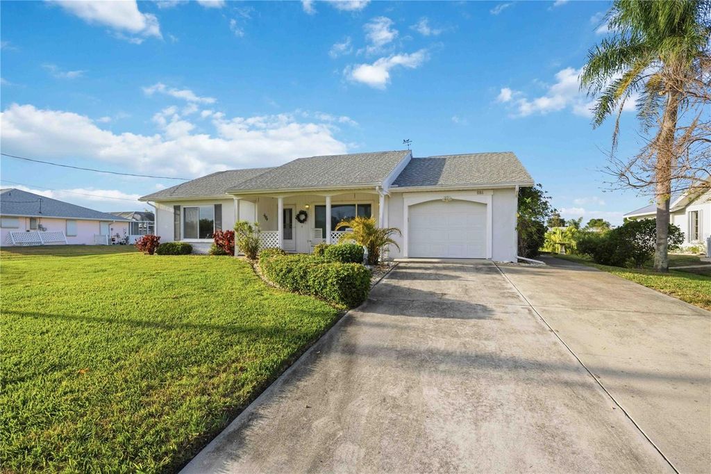 Photo of 886 E 4th Street, Englewood, FL 34223 (MLS # A4688833)