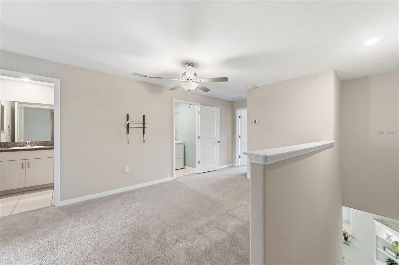 VENTANA TOWNHOMES AT WATERS EDGE - Residential