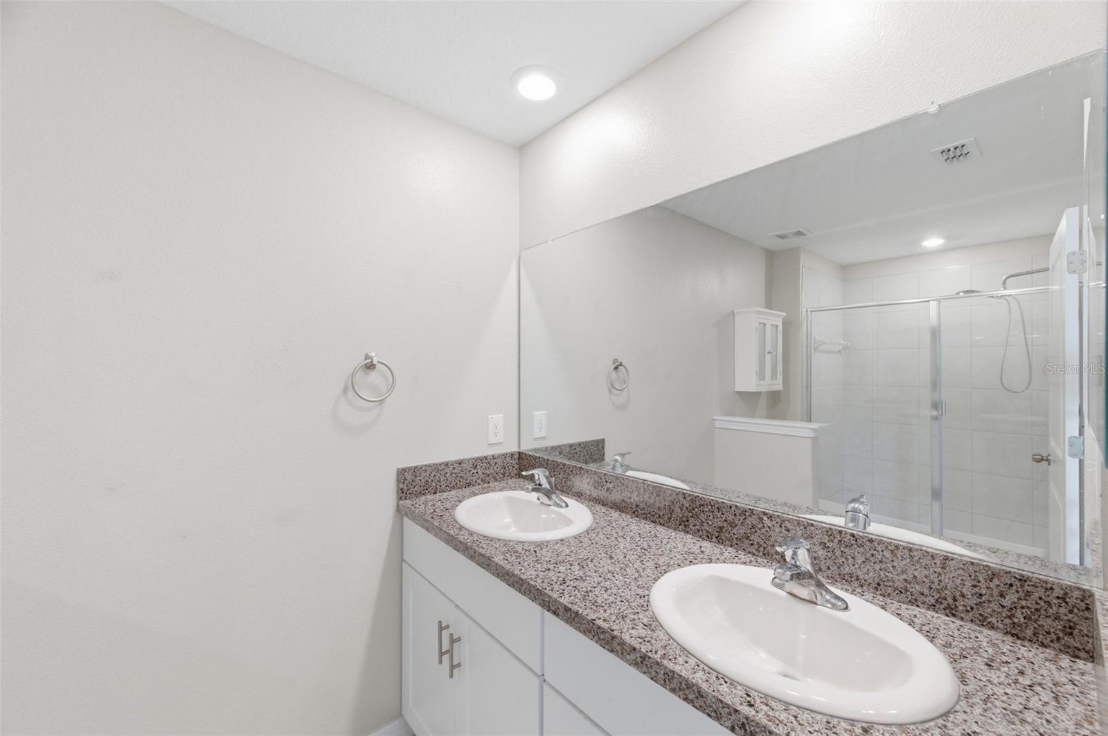 VENTANA TOWNHOMES AT WATERS EDGE - Residential