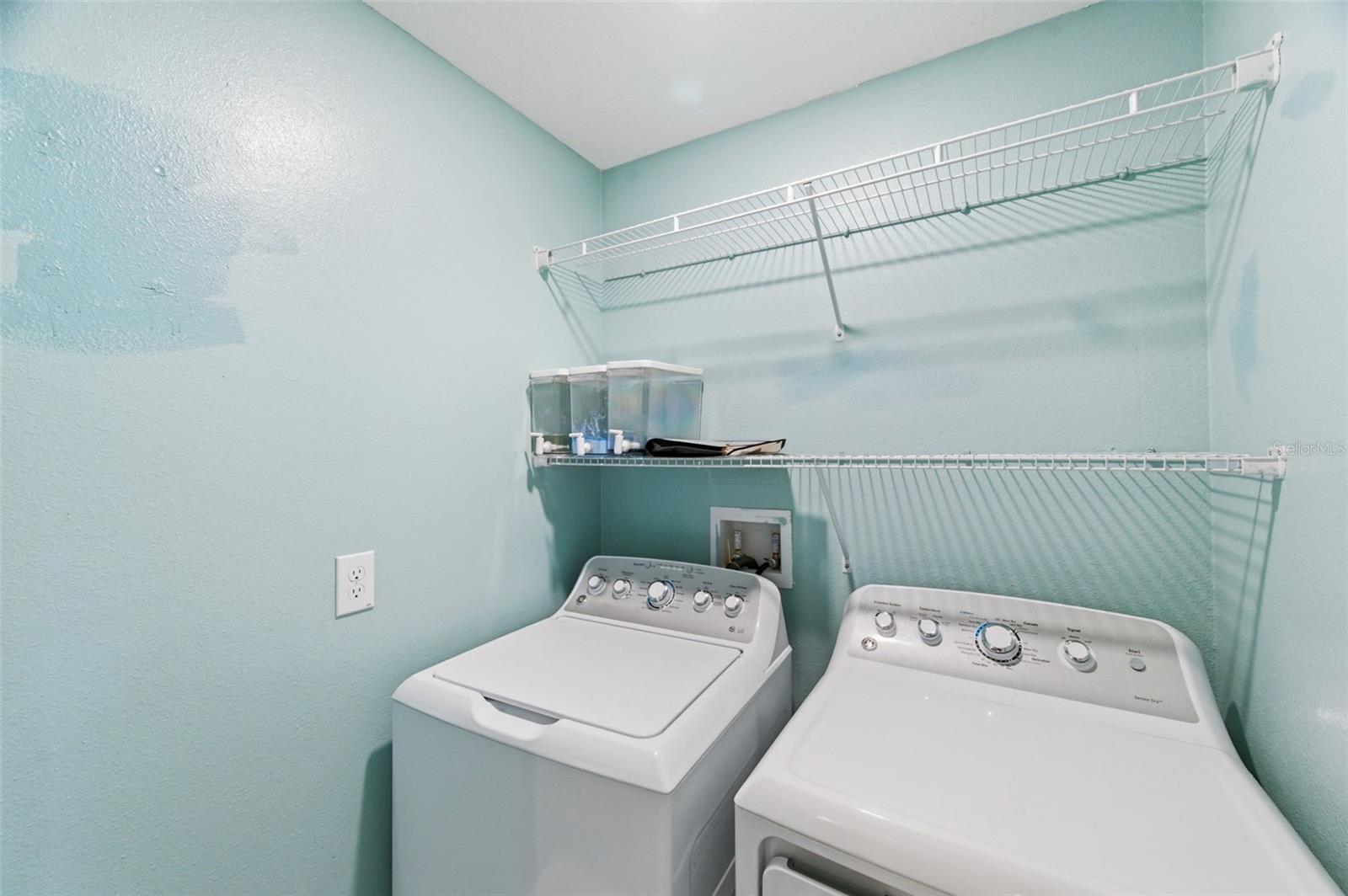 VENTANA TOWNHOMES AT WATERS EDGE - Residential