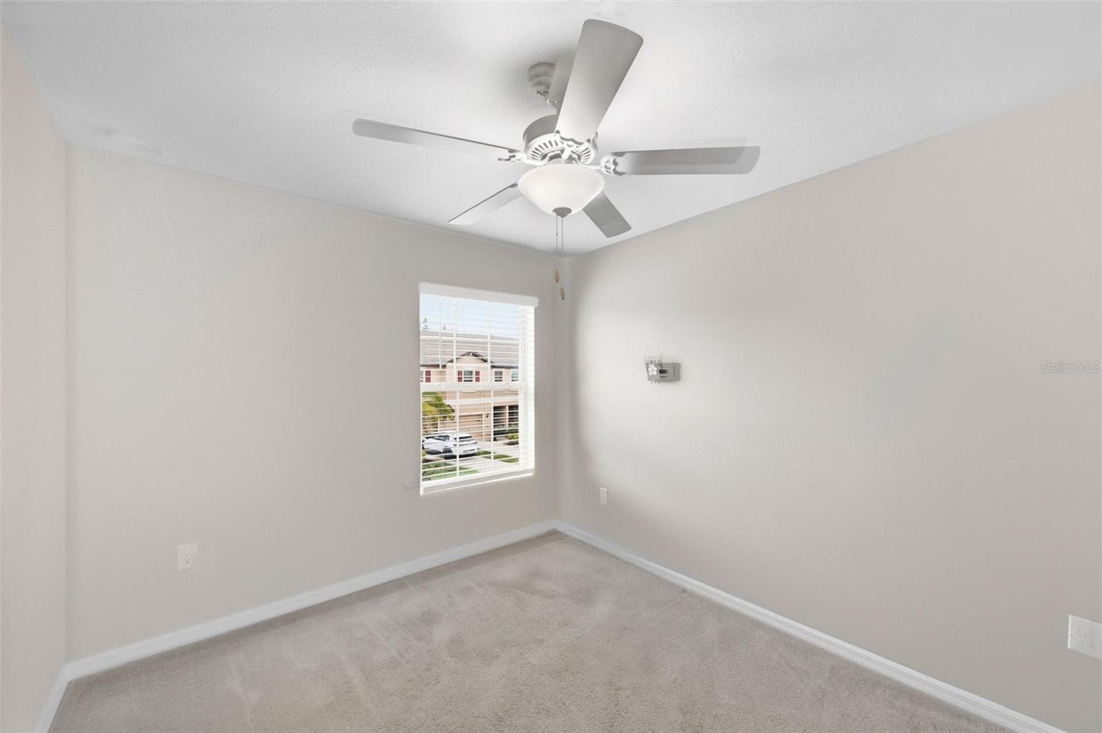 VENTANA TOWNHOMES AT WATERS EDGE - Residential