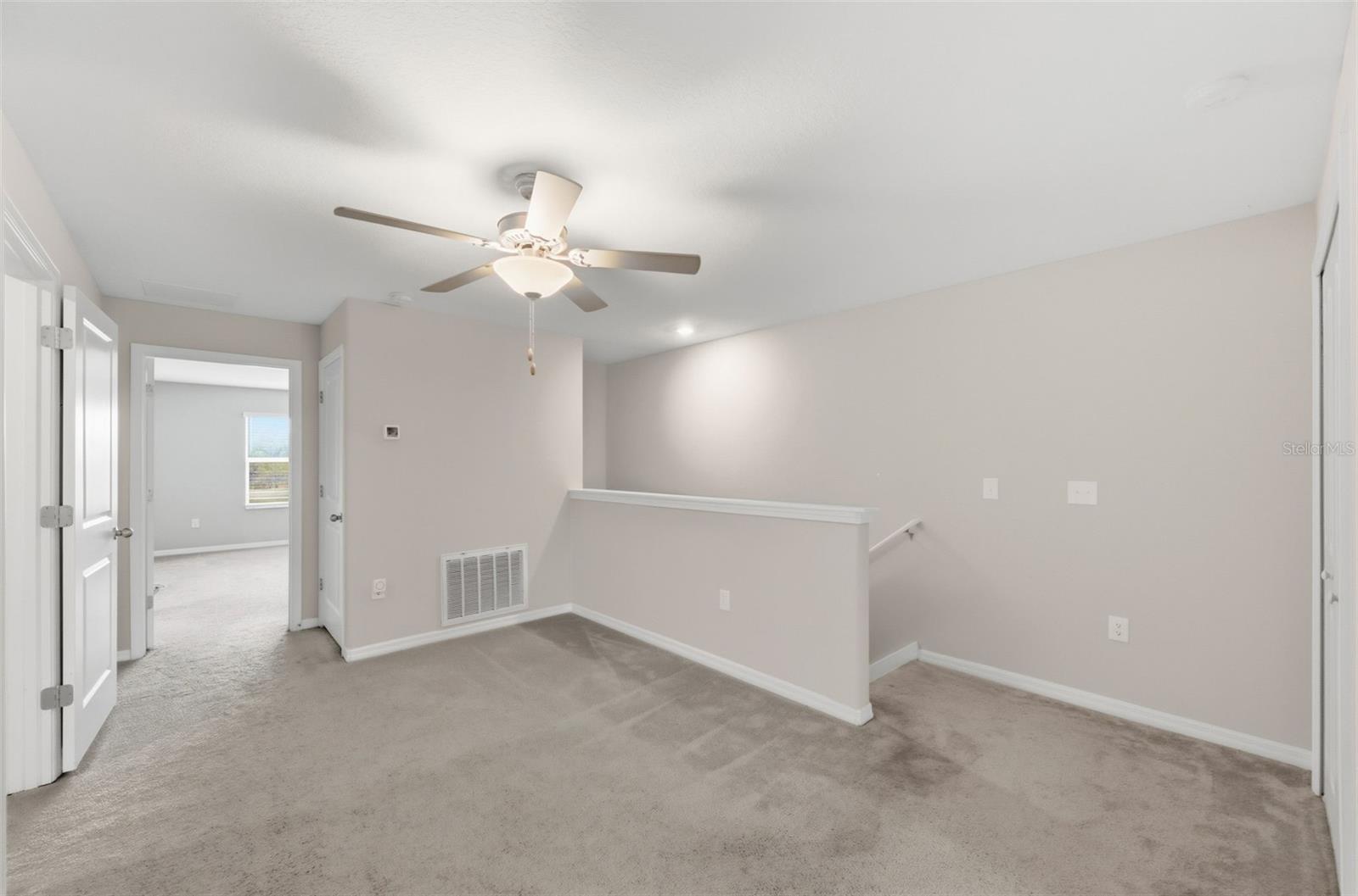 VENTANA TOWNHOMES AT WATERS EDGE - Residential