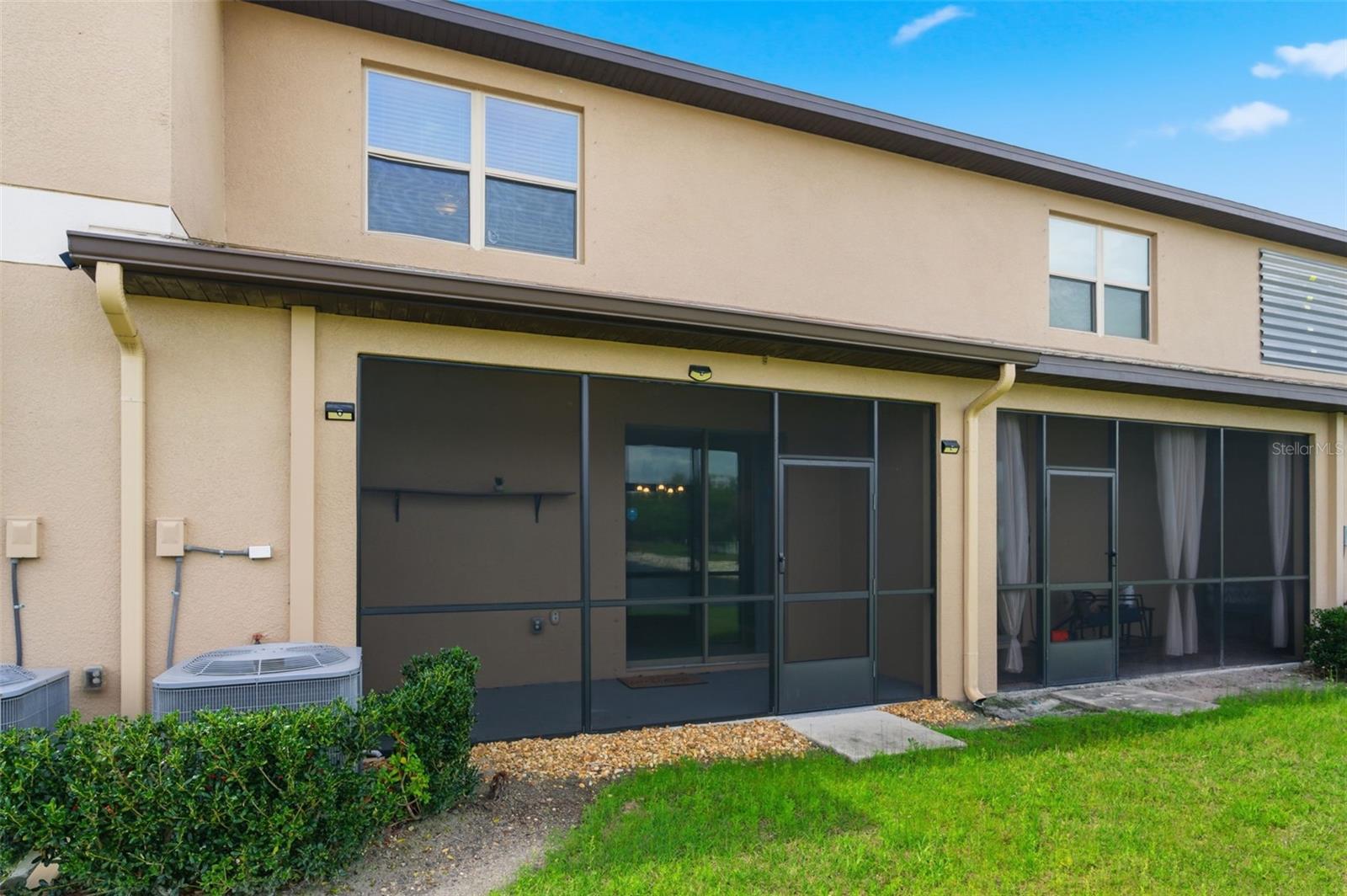 VENTANA TOWNHOMES AT WATERS EDGE - Residential