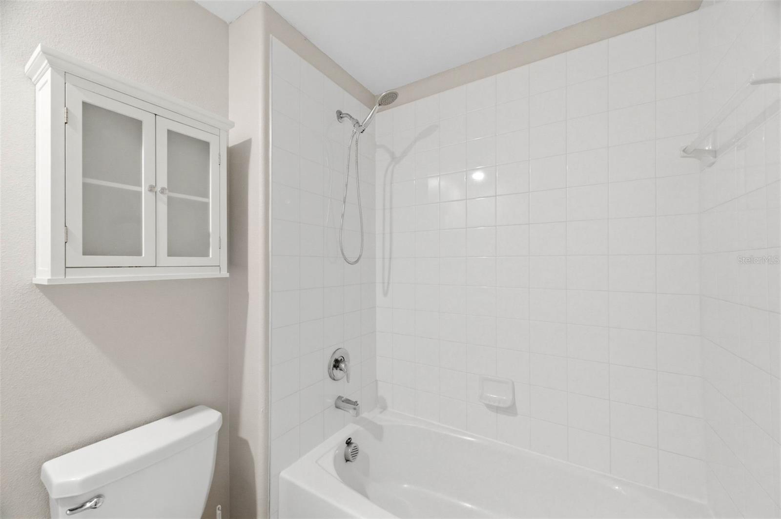 VENTANA TOWNHOMES AT WATERS EDGE - Residential