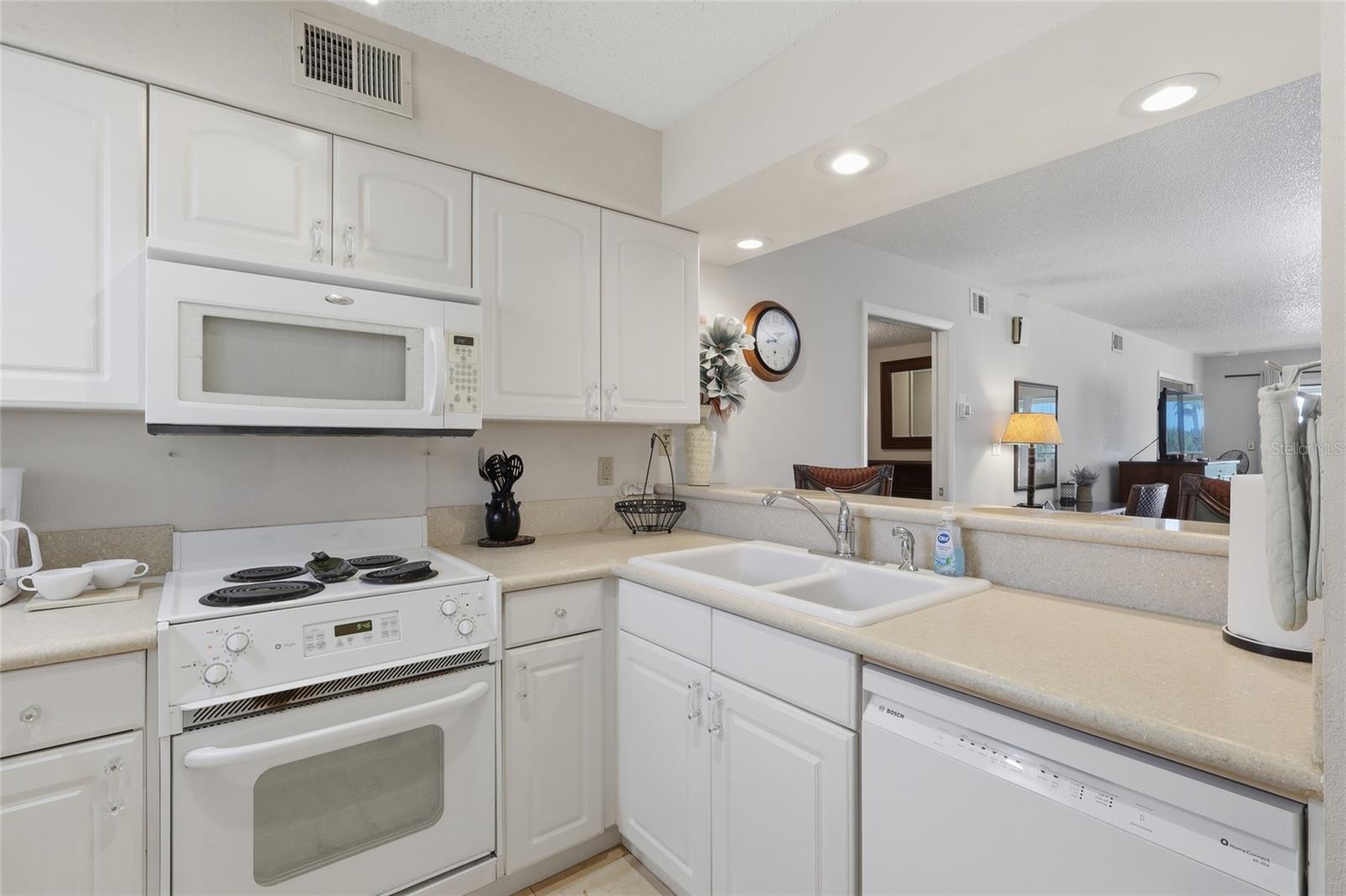 SADDLEBROOK - Residential