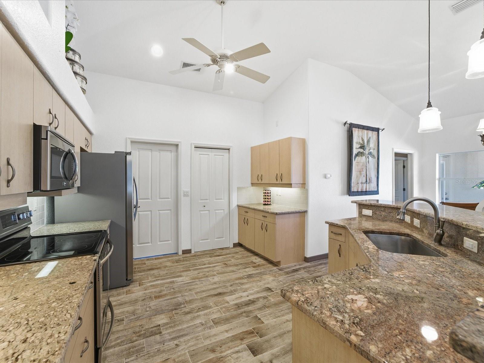 ROTONDA WEST WHITE MARSH - Residential