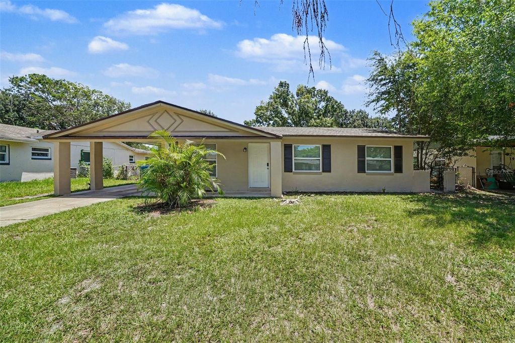 Photo of 1895 S Ivey Lane, Orlando, FL 32811 (MLS # O6427853)