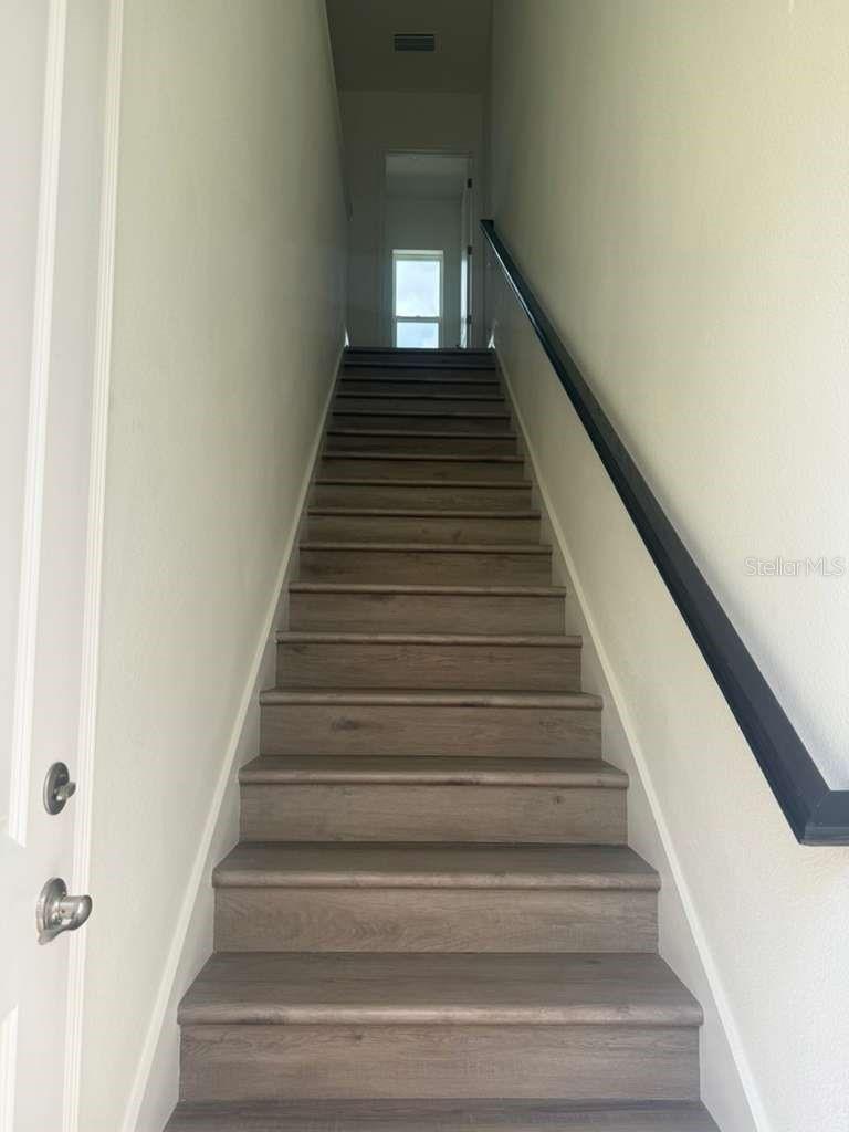 LAUREATE PARK - Residential Lease